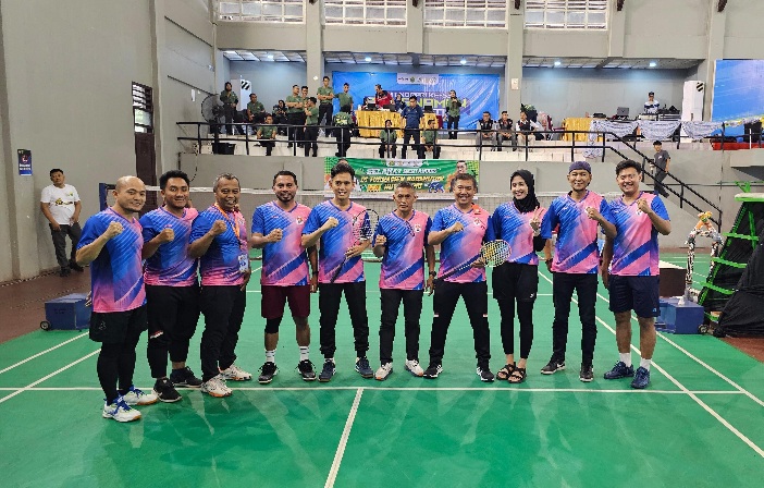 Tim bulu tangkis Kementerian Pemuda dan Olahraga Republik Indonesia (Kemenpora RI) memastikan langkah ke semifinal Badminton Tournament 2024 dalam memperingati HUT Ke-53 KORPRI dan HUT Ke-355 Sulsel. (foto:istimewa)