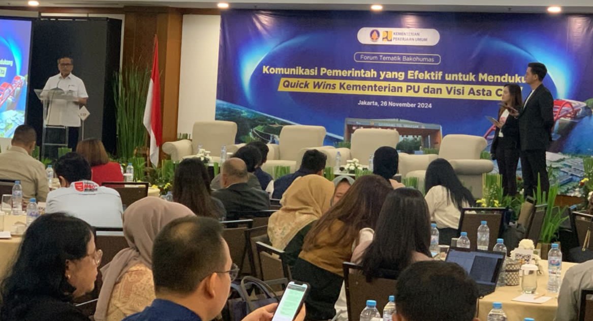 Forum Tematik Badan Koordinasi Hubungan Masyarakat (Bakohumas) Kementerian Pekerjaan Umum (PU) RI kembali menggelar forum komunikasi dengan tema ”Komunikasi Pemerintah yang Efektif untuk Mendukung Quick Wins Kementerian PU dan Visi Asta Cita di Hotel Gran