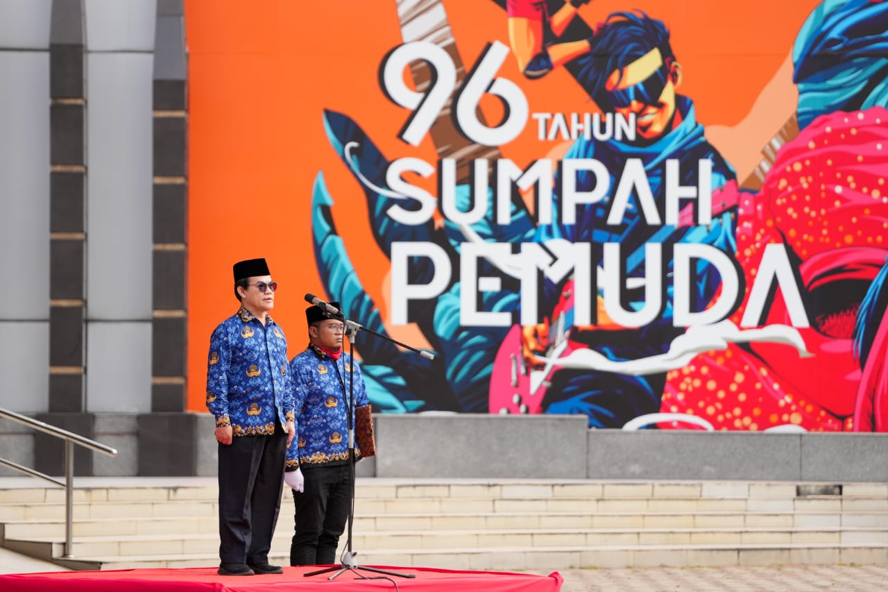 Kementerian Pemuda dan Olahraga (Kemenpora) RI menggelar Upacara Peringatan Ke-76 Hari Bela Negara Tahun 2024, Kamis (19/12) pagi. Mewakili Menpora Dito Ariotedjo, Staf Ahli Bidang Inovasi Kepemudaan dan Keolahragaan Kemenpora Yohan bertindak sebagai pemb