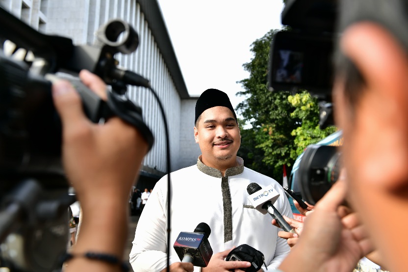 Menteri Pemuda dan Olahraga Republik Indonesia (Menpora RI) Dito Ariotedjo, bersama Presiden Prabowo Subianto dan Wapres Gibran Rakabuming melaksanakan Sholat Idul Fitri 1446 Hijriah di Masjid Istiqlal, Jakarta, Senin (31/3) pagi.(foto:Andre/kemenpora.go.