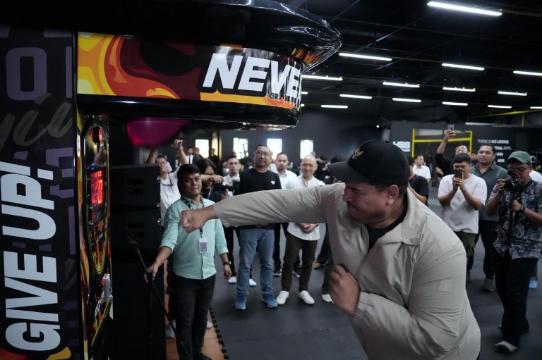 Menteri Pemuda dan Olahraga (Menpora) RI Dito Ariotedjo menghadiri acara pembukaan HSS House of Champions di QBIG, Jalan BSD Raya Utama, Lengkong Kulon, Kecamatan Pagedangan, Kabupaten Tangerang, Banten, Kamis (24/4) siang.(foto:herry/kemenpora.go.id)