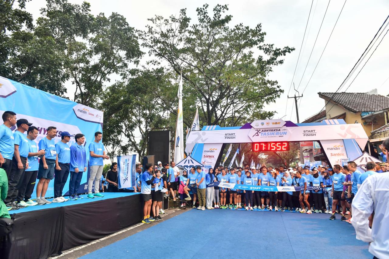 Wamenpora Taufik Lepas Peserta Adhyaksa Tasik Run: City of Runners 2025