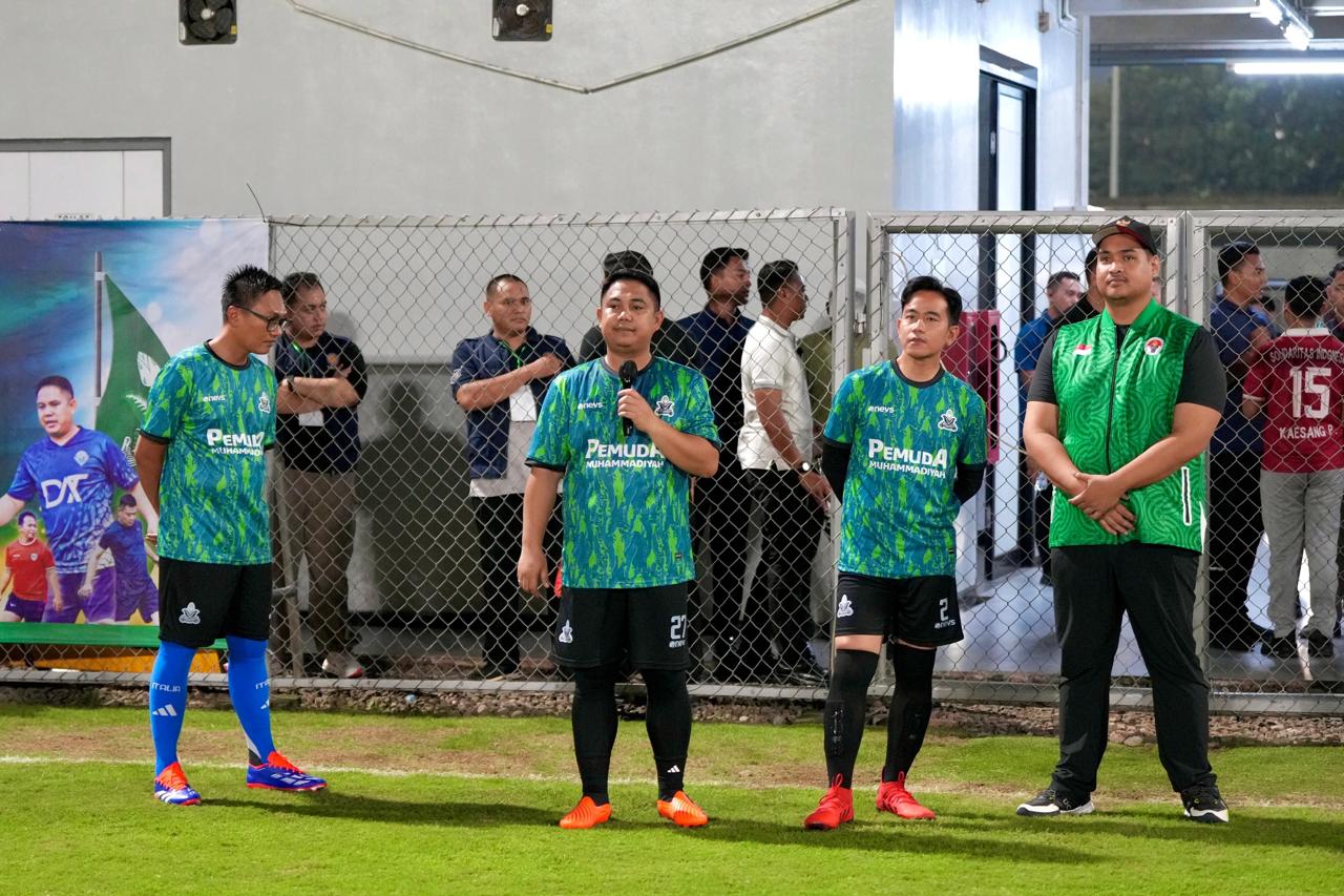 Menpora Dito Tonton Fun Football Pemuda Muhammadiyah yang Diikuti Wapres Gibran