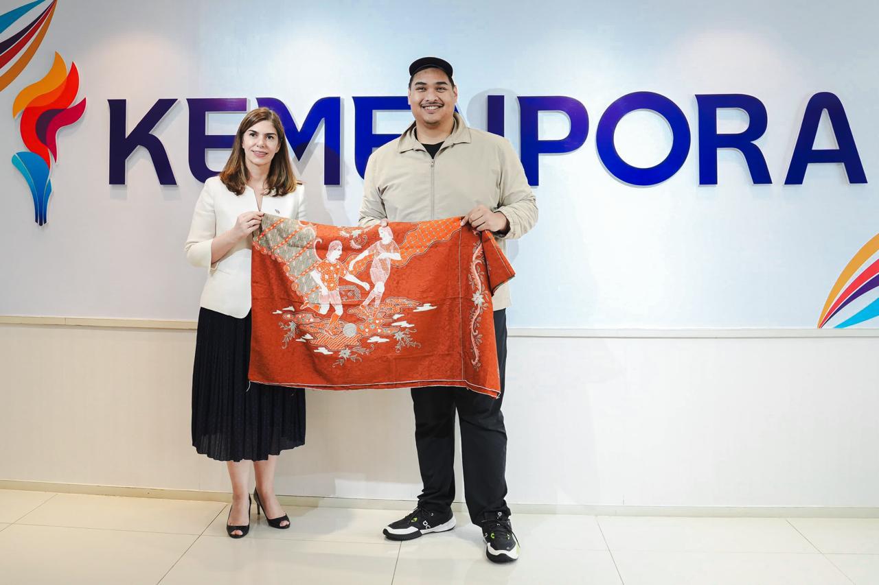 Menpora Dito Sambut Baik Rencana Uji Coba Timnas Indonesia vs Uruguay