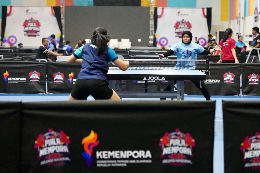 Kementerian Pemuda dan Olahraga Republik Indonesia (Kemenpora RI) berkomitmen mengutamakan pembinaan dan prestasi masa depan atlet tidak terganggu oleh dinamika organisasi. Salah satunya yang terjadi dalam tubuh organisasi Pengurus Besar Persatuan Tenis M