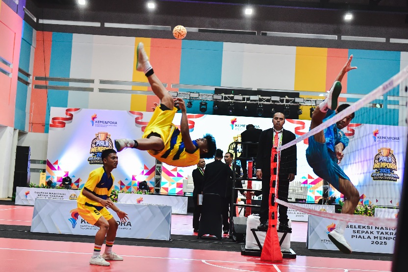Sebanyak 270 atlet mengikuti seleksi nasional (seleknas) sepak takraw Piala Menpora 2025 di GBK Arena, Jakarta, Sabtu (21/6). Seleknas digelar untuk menghadapi SEA Games Thailand. (foto:Andre/kemenpora.go.id)