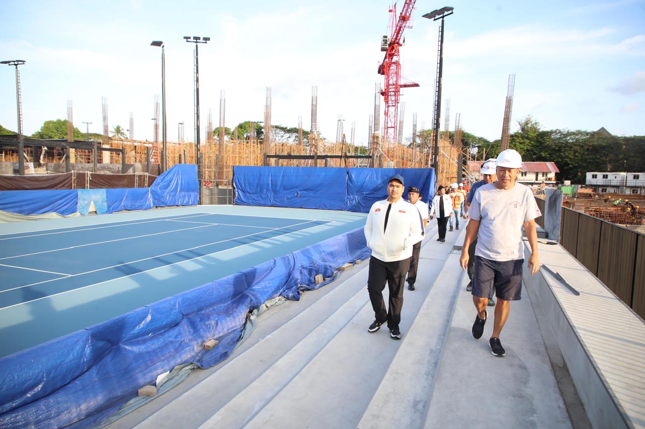 Menpora Dito Meninjau Pembanguan Venue Olahraga Tenis Kelas Dunia di Bali