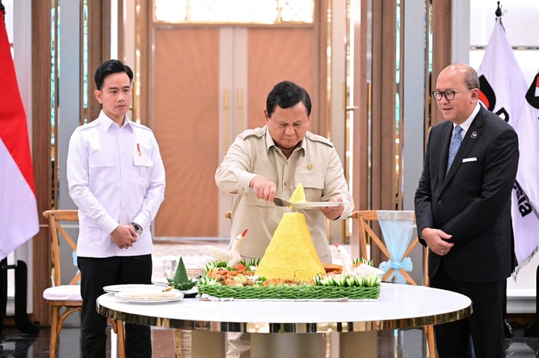 Menteri Pemuda dan Olahraga (Menpora) RI Dito Ariotedjo menghadiri peresmian Wisma Danantara Indonesia di Jalan Gatot Subroto, Jakarta Selatan (Jaksel), Senin (30/6) siang oleh Presiden RI Prabowo Subianto. (foto:Kris/Setpres)