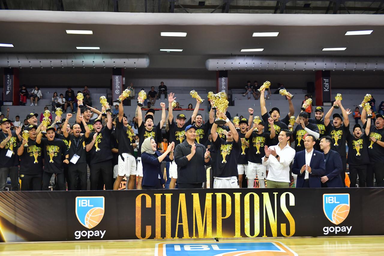 Menpora Dito Saksikan Keseruan Perebutan Juara IBL 2025 antara Dewa United vs Pelita Jaya