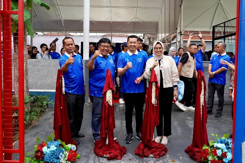 Wakil Menteri Pemuda dan Olahraga Republik Indonesia (Wamenpora RI) Taufik Hidayat, meresmikan Saint Joseph Sports Facilities di SMA Saint Joseph Surakarta, Jawa Tengah, Selasa (19/8) sore. Wamenpora berharap dari fasilitas olahraga yang memadai ini akan 