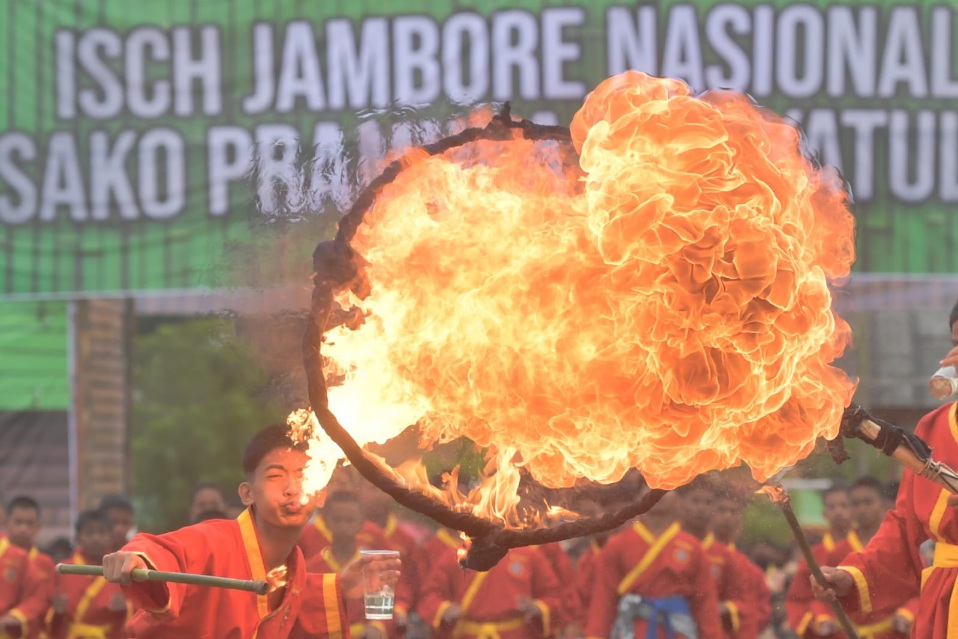 Menteri Pemuda dan Olahraga (Menpora) RI Dito Ariotedjo menegaskan Indonesia Emas 2045 bukanlah sekadar impian. Melainkan visi bersama yang harus diwujudkan oleh segenap bangsa Indonesia, termasuk para pemuda. (foto: bagus/kemenpora.go.id)