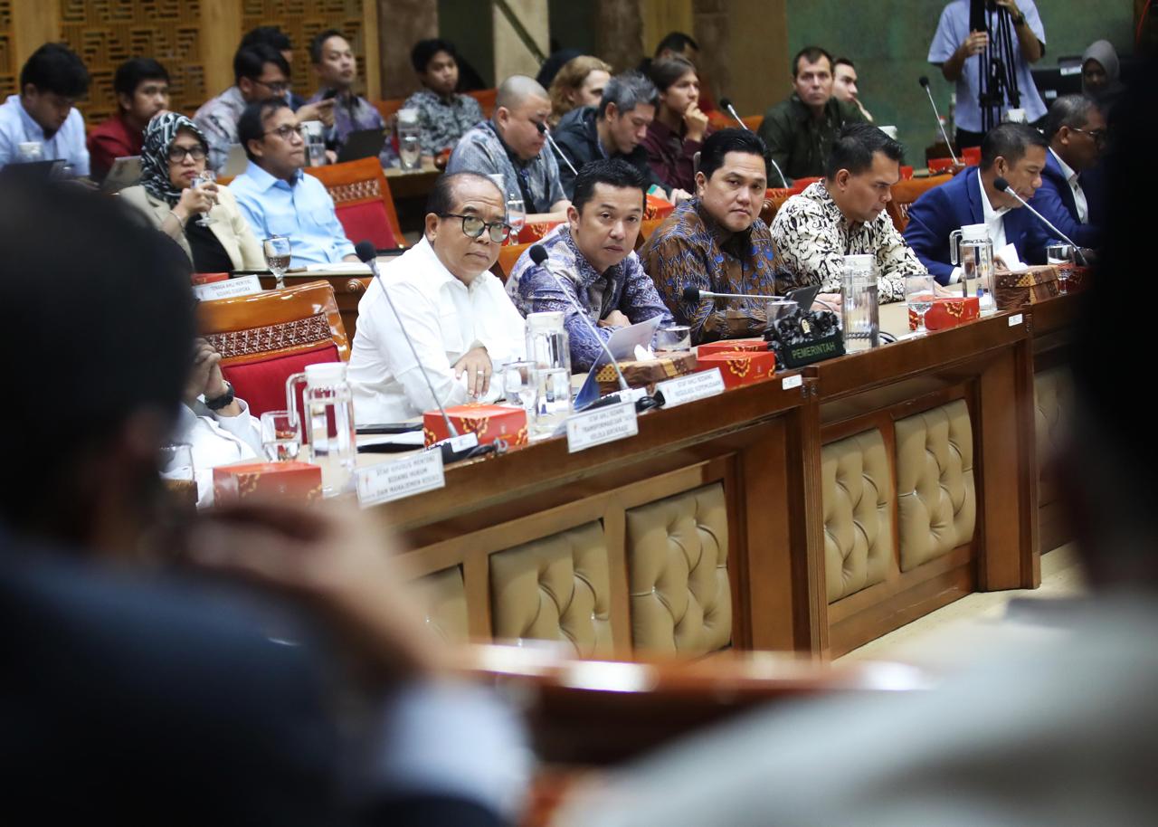 Wamenpora Taufik Raker dengan Komisi III dan X DPR RI Terkait Naturalisasi 9 Atlet