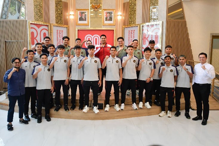Motivasi diberikan Menteri Pemuda dan Olahraga Republik Indonesia (Menpora RI) Dito Ariotedjo kepada pemain Timnas Futsal Indonesia yang akan bertanding di ajang China Invitational Tournament (CFA) International, Shijiazhuang, China, pada 5-11 September 2