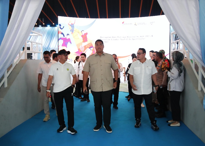 Menteri Pemuda dan Olahraga (Menpora) RI Dito Ariotedjo meninjau persiapan pelaksanaan peringatan Hari Olahraga Nasional (Haornas) ke-42 Tahun 2025 di Cibubur Youth Elite Sport Center (CYESC), Jalan Jambore Nomor 1, Cibubur, Jakarta Timur (Jaktim), Senin 