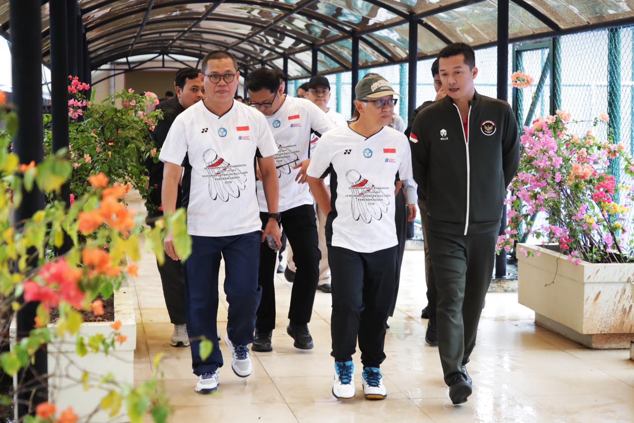 Wamenpora Taufik Hidayat Hadiri Peresmian Gedung Bulutangkis Kemendikdasmen