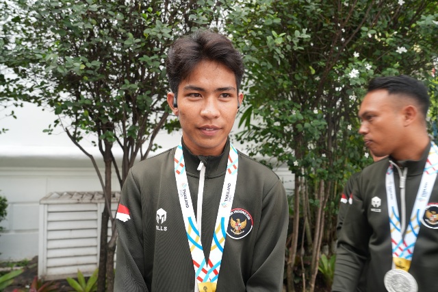 Vicky Tahumil Junior sukses menyumbangkan medali emas tinju kelas 51 kilogram putra di SEA Games Ke-33 Tahun 2025 Thailand.(foto:Thomas/kemenpora.go.id)