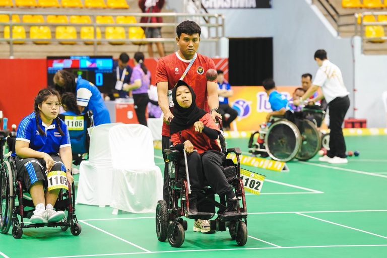 Atlet boccia Handayani akhirnya meraih medali emas pertamanya di ASEAN Para Games (APG) 2025 Thailand. (foto:Andre/kemenpora.go.id)