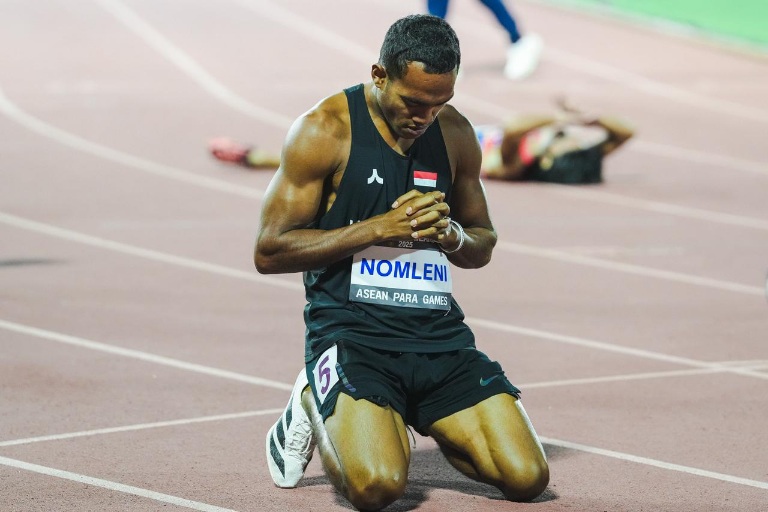 Atlet para atletik asal Kabupaten Timor Tengah Selatan (TTS), Pulau Timor, Nusa Tenggara Timur (NTT) Alvin Nomleni meraih medali emas ASEAN Para Games 2025 Thailand.(foto: Andre/kemenpora.go.id)