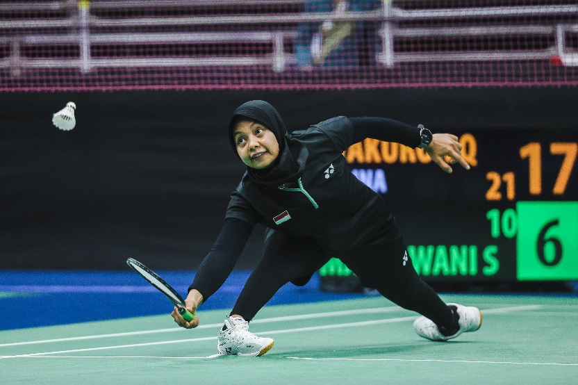 Atlet para bulutangkis putri, Qonitah Ikhtiar Sakuroh meraih medali emas di SPADT Indoor Stadium, 80th Birthday Anniversary Stadium, Nakhon Ratchasima, Thailand. (foto:Andre/kemenpora.go.id)