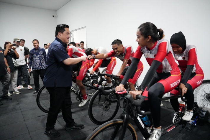 Sesuai arahan Presiden RI Prabowo Subianto Kemenpora mencairkan bonus Asean Para Games Thailand pada Selasa (17/3) kemarin.(foto:Herry/kemenpora.go.id)