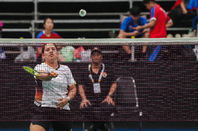 Perasaan senang tiada tara disampaikan atlet para bulu tangkis putri Indonesia, Leani Ratri Oktila. Pasalnya uang bonus hasil prestasinya di ajang ASEAN Para Games (APG) 2025 Thailand telah disalurkan oleh pemerintah.(foto:Andre/kemenpora.go.id)