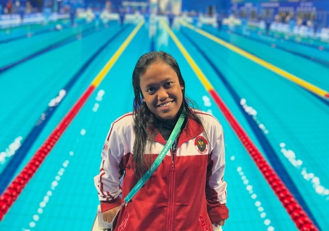 Orang tua memiliki peran yang sangat berarti bagi Siti Alfiah, atlet para swimming putri Indonesia. Karenanya bonus ASEAN Para Games 2025 akan dimanfaatkannya untuk kebahagiaan orang tua.(foto:IG/Siti Alfiah)