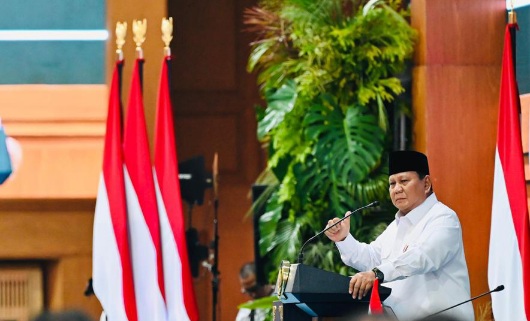 Pencapaian beragam prestasi disampaikan Presiden Prabowo dalam taklimatnya kepada jajaran kabinet di Lapangan Tengah Istana Kepresidenan, Jakarta, Rabu (8/4) sore. (foto:BPMI)
