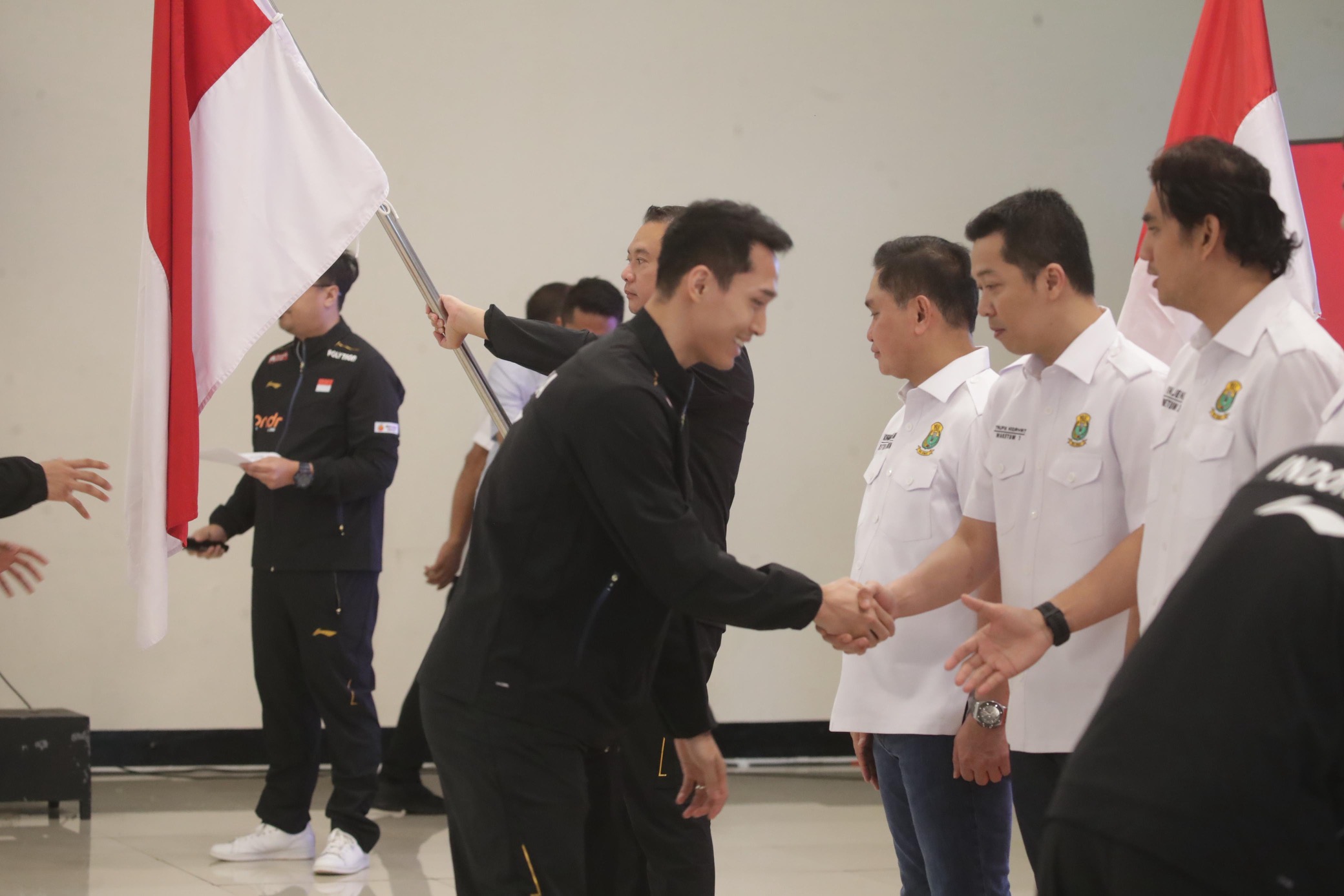 Wamenpora Taufik Hidayat Menghadiri Pelepasan Tim Thomas dan Uber 2026