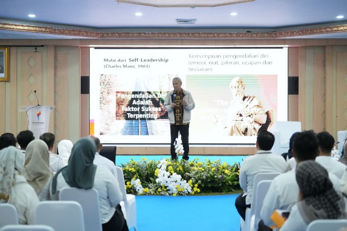 Kemenpora menggelar sesi Leaders Talk dalam rangkaian kegiatan Penguatan Kompetensi ASN untuk Mewujudkan Transformasi Tata Kelola yang Akuntabel dan SDM Unggul di Auditorium Wisma Kemenpora Selasa (28/4). (foto:Herry/kemenpora.go.id)