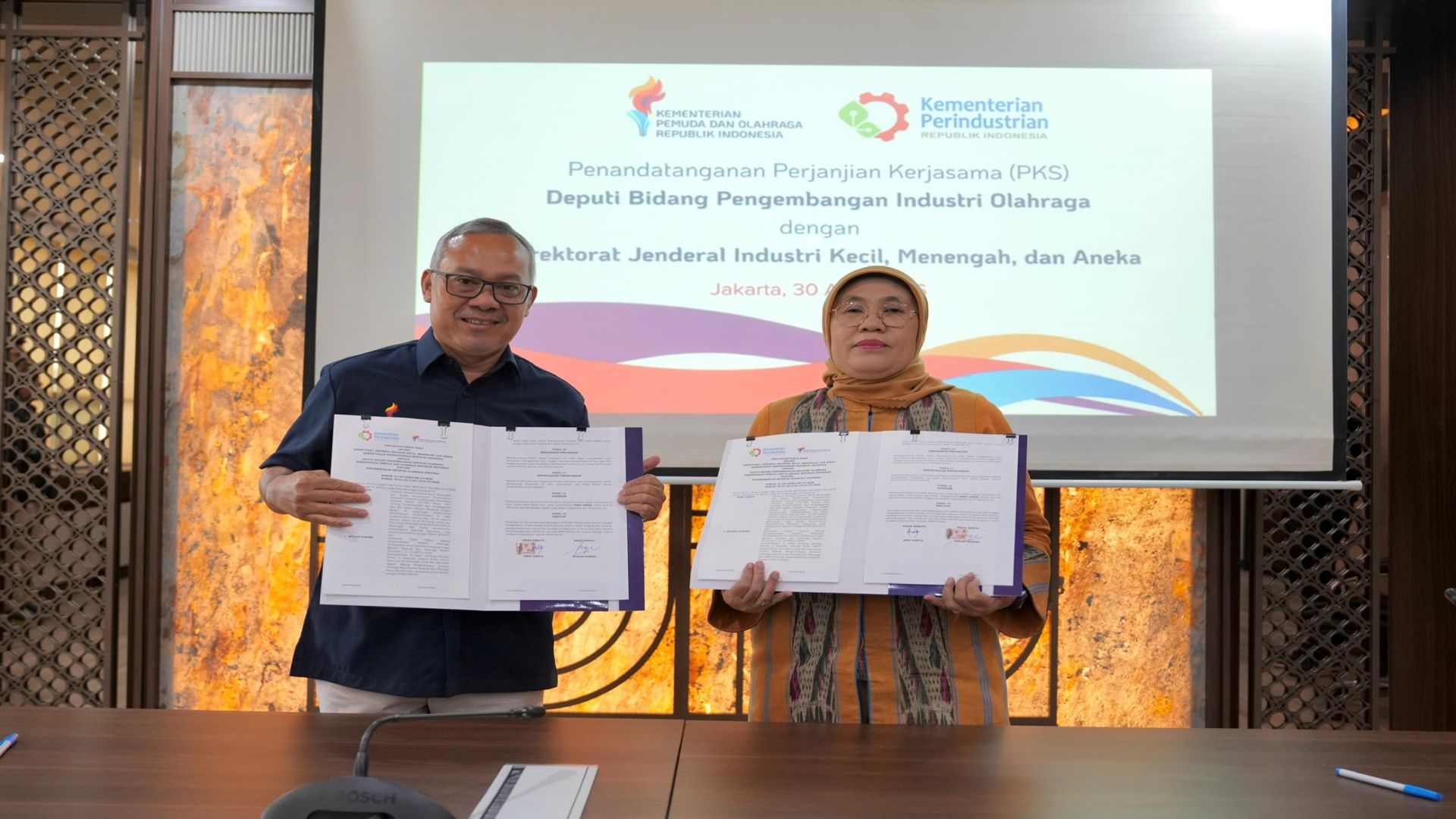 Kemenpora dan Kemenperin Tandatangani PKS Perkuat Pengembangan Industri Bidang Kepemudaan & Keolahragaan