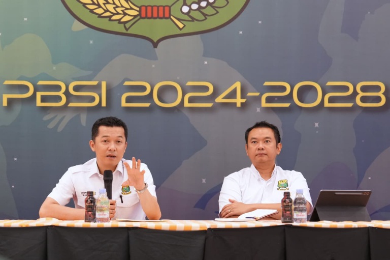Pengurus PBSI menyampaikan permohonan maaf atas hasil minor tim bulutangkis di Thomas Cup 2026. Evaluasi akan dilakukan secara menyeluruh demi atlet bisa bangkit dari kegagalan pada ajang tersebut. (foto:Herry/kemenpora.go.id)