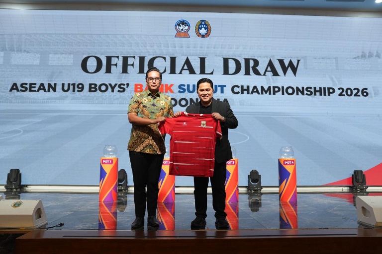 Pembagian grup Piala AFF U-19 digelar di Kantor Gubernur Sumatera Utara, Medan, Sumatera Utara, Kamis (7/5). Acara dihadiri Ketua Umum PSSI Erick Thohir, Presiden AFF Khiev Sameth, serta Pelatih Timnas U-19 Nova Arianto.(foto:dok/kemenpora.go.id)