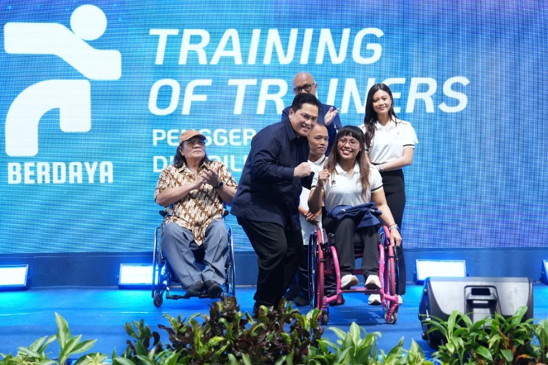 Menpora RI Erick Thohir membuka program Training of Trainers (TOT) Penggerak Olahraga Disabilitas “Berdaya” di Indonesia Paralympic Training Center, Kabupaten Karanganyar, Jawa Tengah (Jateng), Senin (11/5) siang. (foto:Herry/kemenpora.go.id)