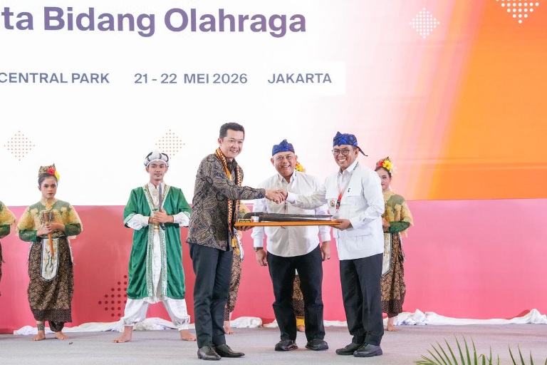 Rapat Kerja Nasional (Rakernas) Komite Olahraga Nasional Indonesia 2026 resmi dibuka oleh Wakil Menteri Pemuda dan Olahraga (Wamenpora) RI, Taufik Hidayat di Hotel Pullman Central Park Jakarta Barat, Kamis (21/5) pagi.(foto:Andre/kemenpora.go.id)