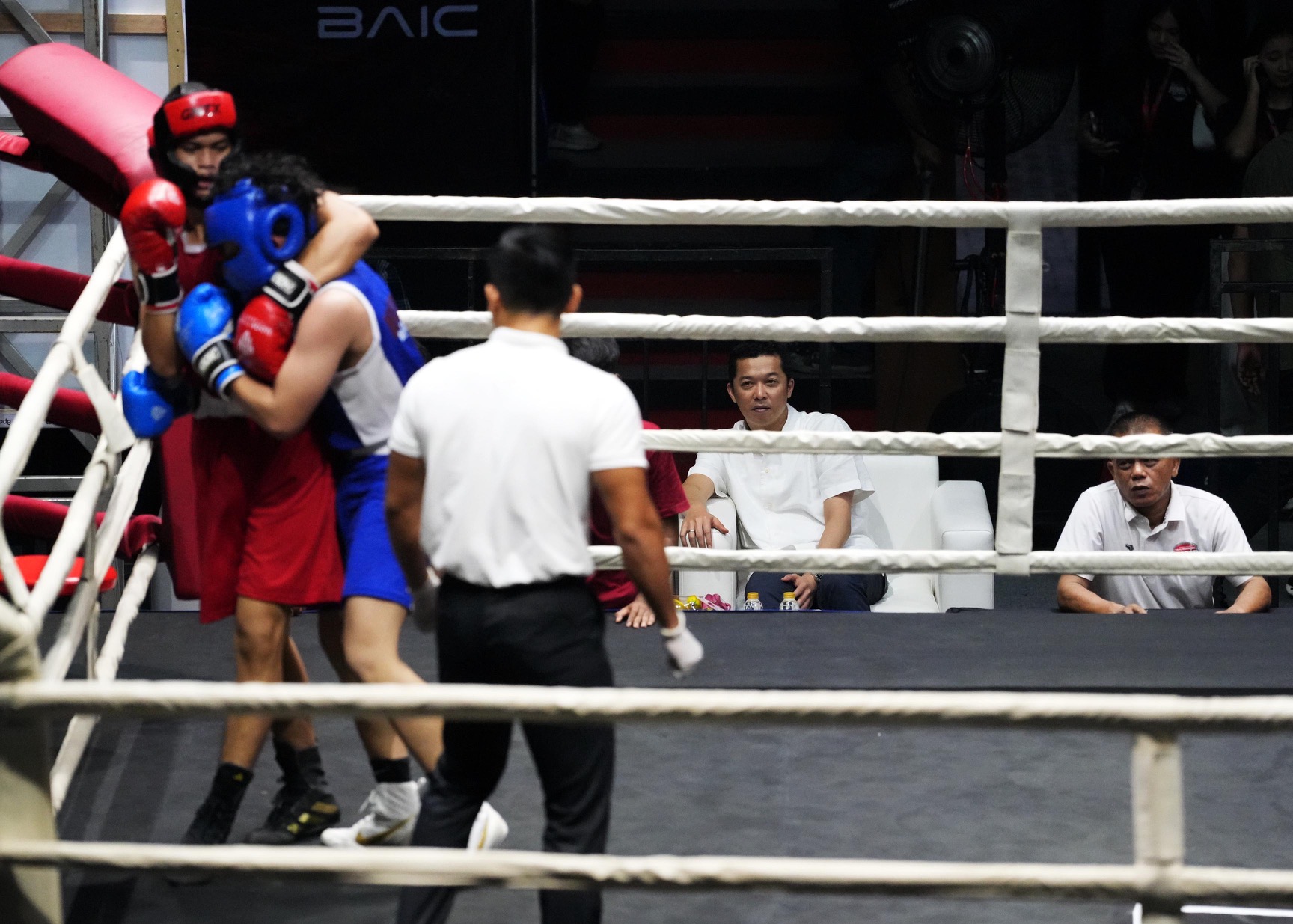 Wamenpora Taufik Apresiasi Ajang Tinju Pelajar Arena Selatan