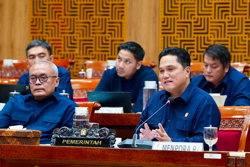 Transformasi Birokrasi sebagai program unggulan Kemenpora di bawah pimpinan Menpora Erick Thohir mendapatkan sambutan positif pada Rapat Kerja Komisi X DPR RI dengan Kemenpora, Selasa (2/6) sore.(foto:Gilang/kemenpora.go.id)