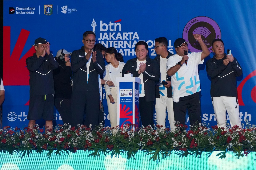 Menpora RI Erick Thohir mendukung ajang lari berskala internasional BTN Jakarta International Marathon (JAKIM) 2026 dengan menghadiri sekaligus melepas peserta di kawasan Monumen Nasional (Monas), Jakarta, Minggu (14/6).(foto:Gilang/kemenpora.go.id)
