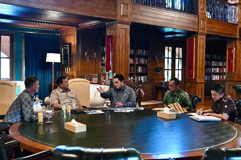 Presiden Prabowo memberikan dukungan besar untuk memperkuat pengembangan ekosistem olahraga nasional yang disampaikan Menpora RI Erick Thohir di Hambalang, Jawa Barat, Jumat (19/6). (foto:Cahyo/BPMI)