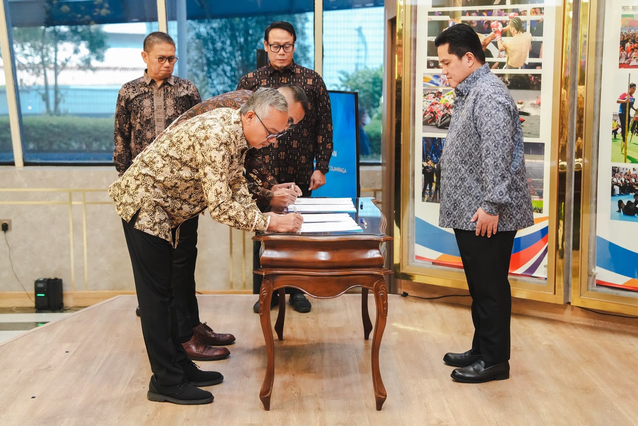 Menpora Erick Lantik Sesmenpora dan Deputi Pengembangan Industri Olahraga