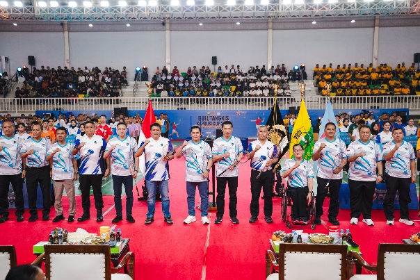 Wamenpora RITaufik Hidayat menghadiri turnamen bulu tangkis Kapolri Cup 2026. Ajang pembinaan atlet bulu tangkis muda ini diharapkan PBSI dapat menghasilkan calon juara dunia.(foto:Omen/kemenpora.go.id)