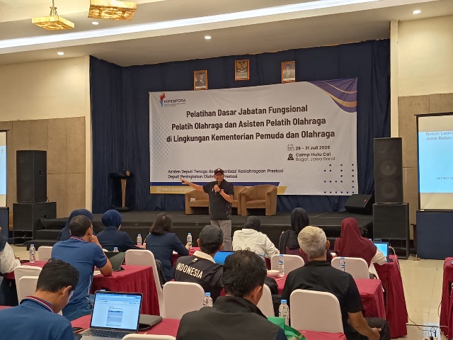 Kemenpora RI) menggelar Pelatihan Dasar bagi Jabatan Fungsional Pelatih Olahraga dan Asisten Pelatih Olahraga.(foto:dok/kemenpora.go.id)