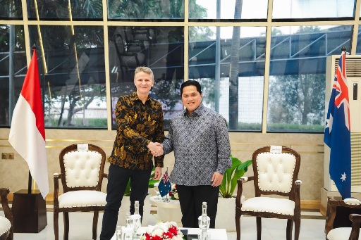 Menteri Pemuda dan Olahraga Erick Thohir hari Selasa (11/8) siang menerima Duta Besar Australia untuk Indonesia Rod Brazier dan rombongan di Media Center, Kemenpora, Jakarta. (foto:Andre/kemenpora.go.id)