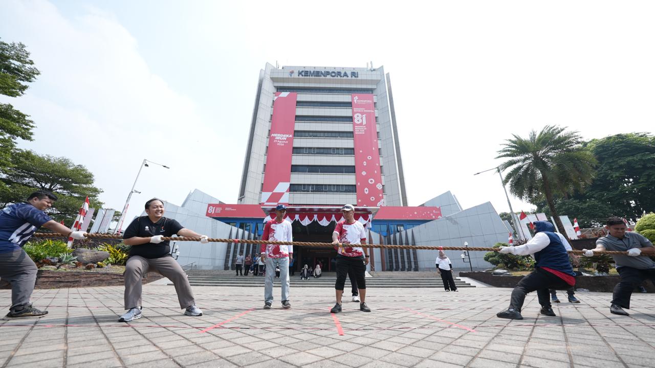 Bulan Agustus ini, suasana di lingkungan kantor Kemenpora terlihat lebih meriah, dalam rangka menyambut Hari Ulang Tahun (HUT) ke-81 Republik Indonesia. (foto: dok/Kemenpora)