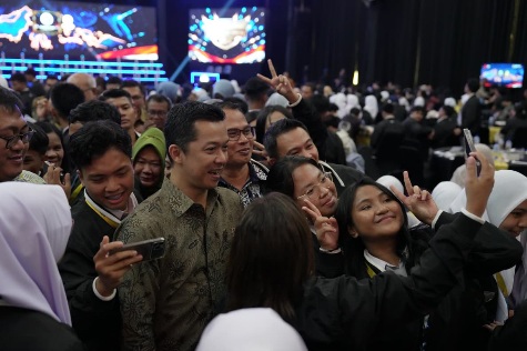 Wamenpora RI Taufik Hidayat menghadiri pembukaan Grand Final Cerdas Cermat 4 Pilar MPR RI di Gedung Nusantara IV DPR RI, Jakarta, Minggu (23/8).(foto:Herry/kemenpora.go.id)