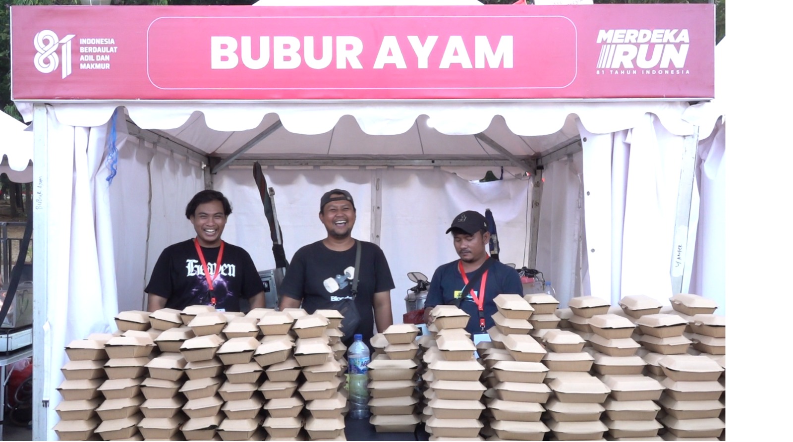 Merdeka Run 2026 tak hanya menjadi ajang olahraga dan perayaan HUT ke-81 Kemerdekaan Republik Indonesia, tetapi juga membawa berkah bagi pelaku UMKM. (foto: Surya/Kemenpora)