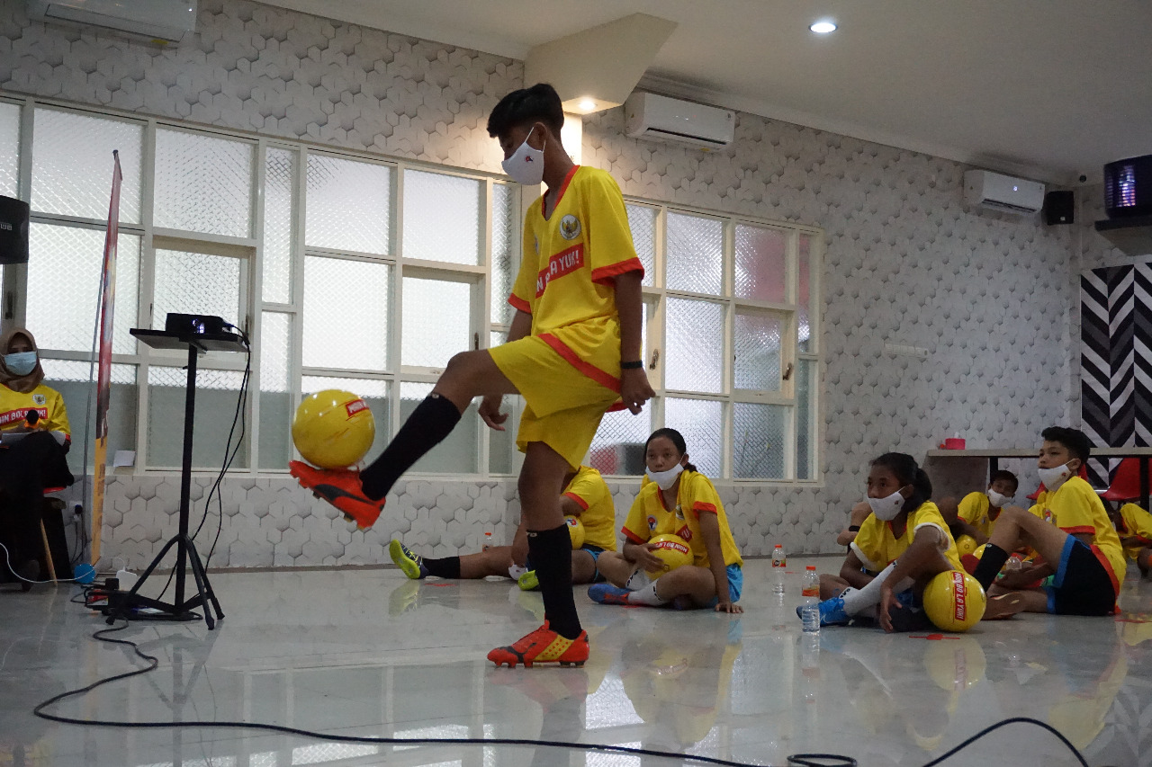 Dihadiri Mantan Pemain Persela, Acara 'Main Bola Yuk' di Lamongan Berjalan Seru dan Meriah