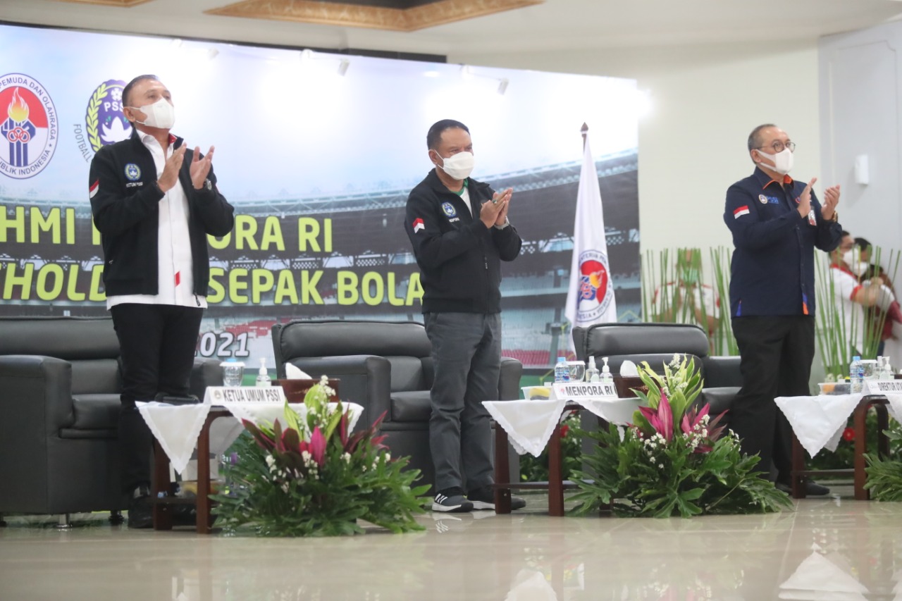Silaturahmi dengan Stakeholder Sepakbola Indonesia, Menpora RI Minta Semua Komitmen Ikuti Aturan untuk Jaminan Izin Liga