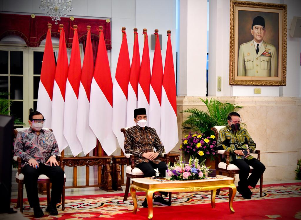 Menpora Amali dan Seskab Pramono Anung Dampingi Presiden Jokowi Buka Kongres HMI XXXI