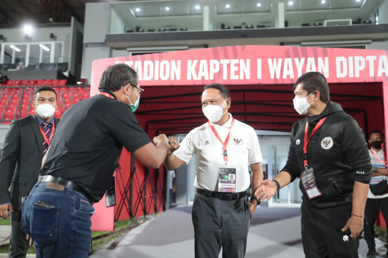 Menpora Tinjau Prokes dan Tonton Perkembangan Timnas pada Laga FIFA Macth Day Indonesia vs Timor Leste