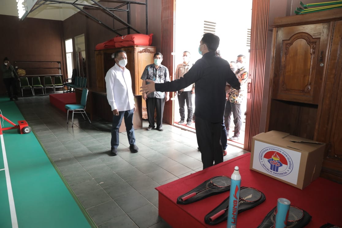 Tinjau Fasilitas Olahraga Istana Kepresidenan Yogjakarta, Menpora Amali Nilai Ada yang Perlu Ditingkatkan